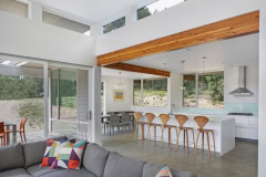 Seaside Modern thumbnail 12