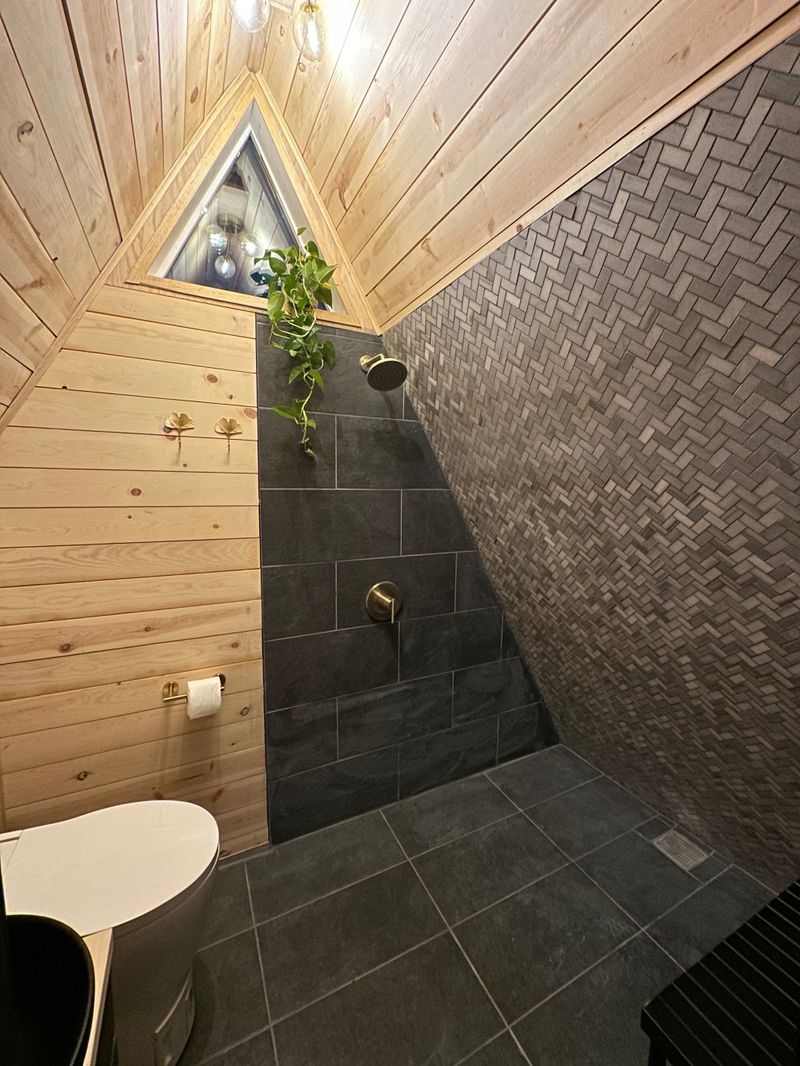 ALT 20’ A-Frame thumbnail 2