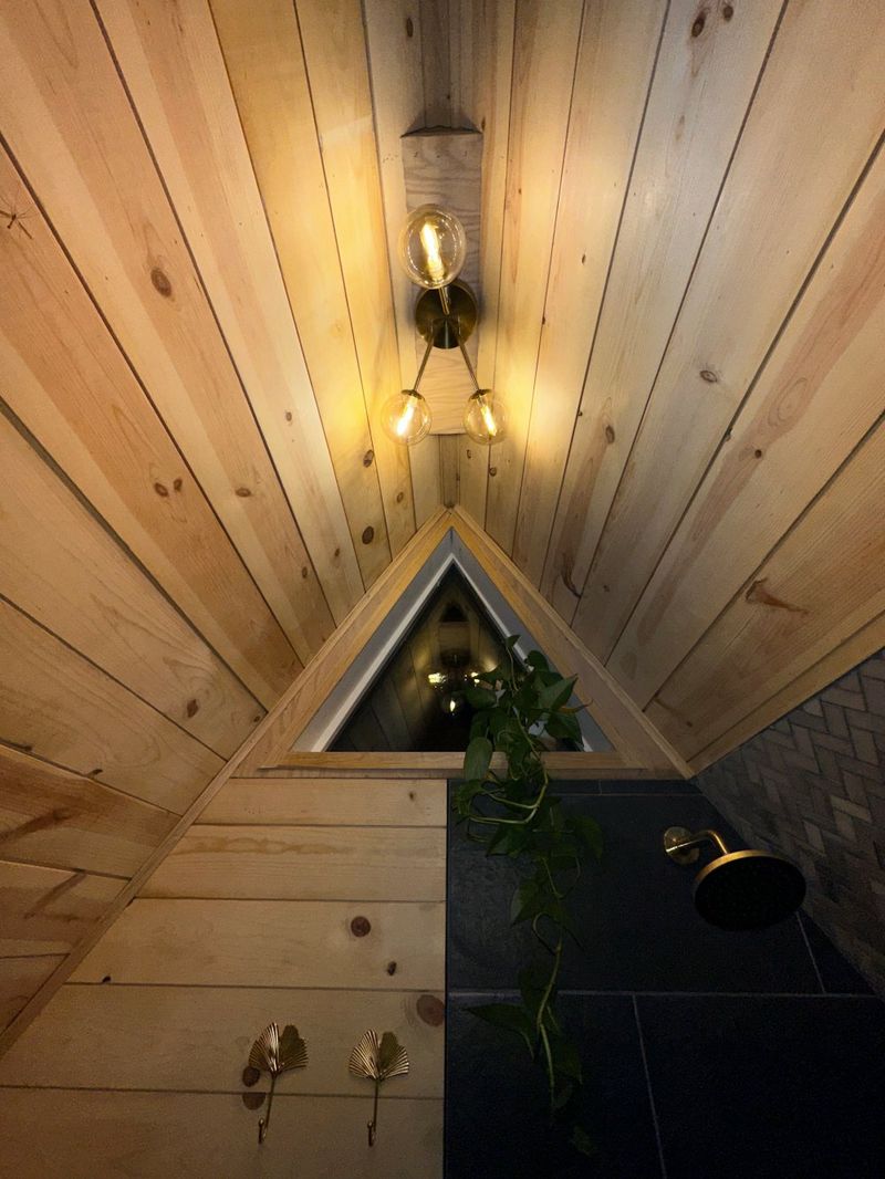 ALT 20’ A-Frame thumbnail 5