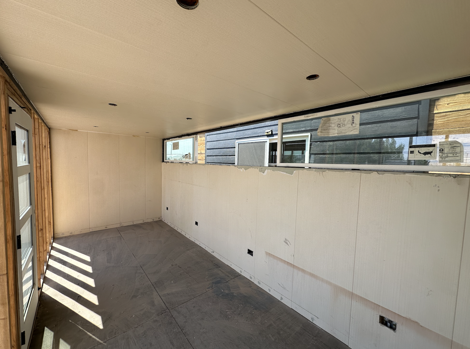 Container Shell thumbnail 9