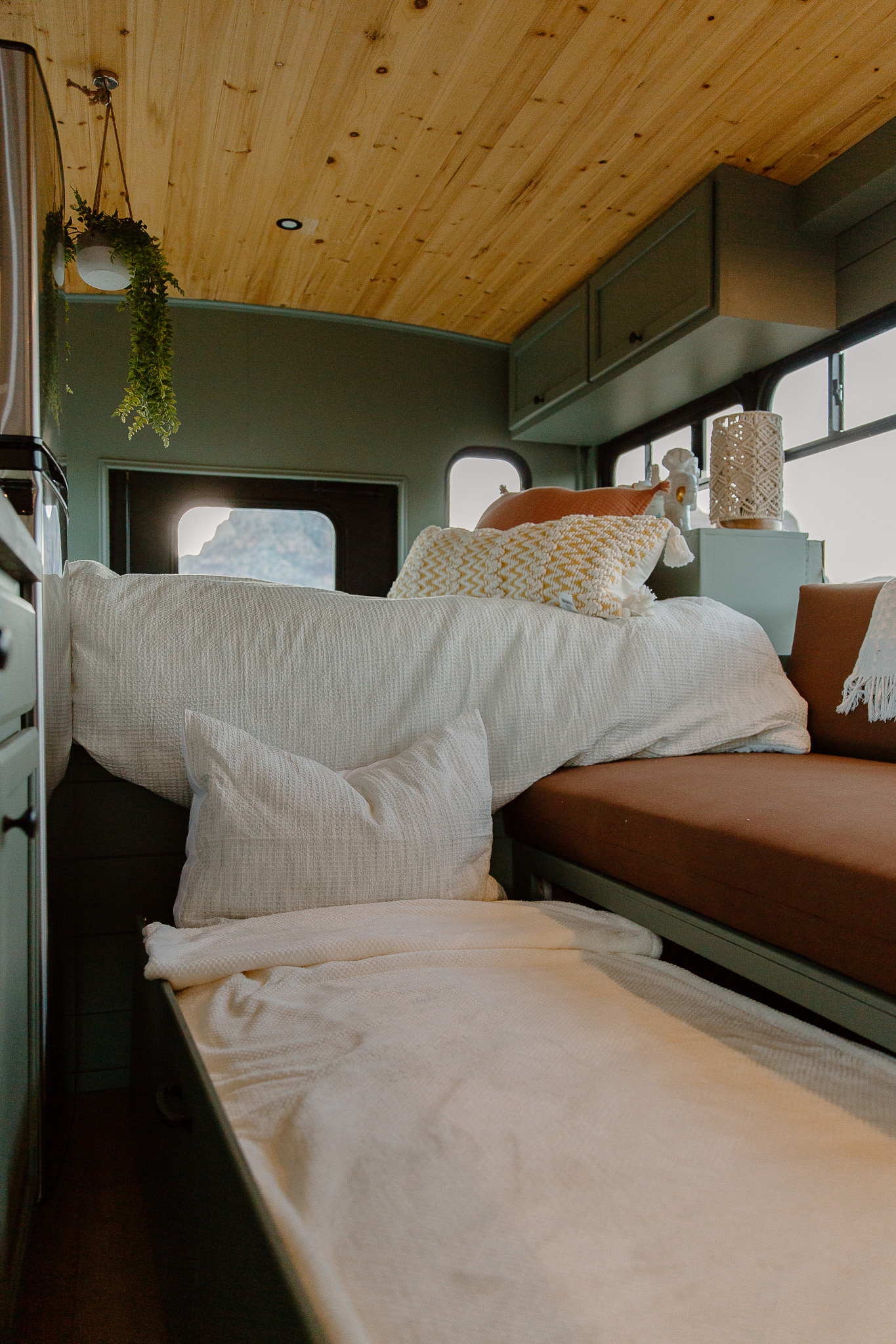 Custom Shuttle Bus thumbnail 20