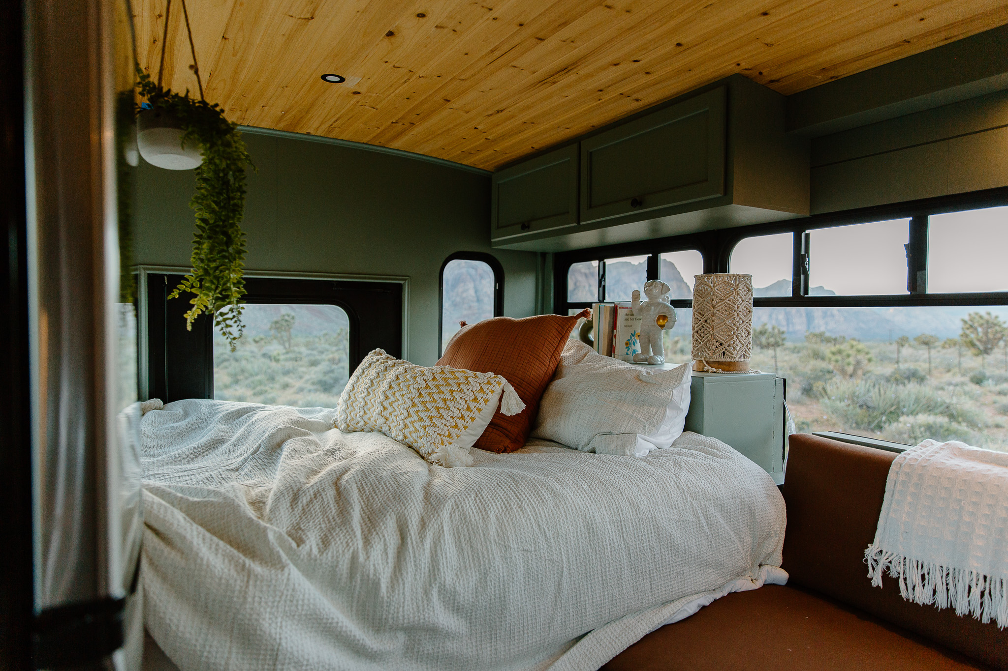 Custom Shuttle Bus thumbnail 5