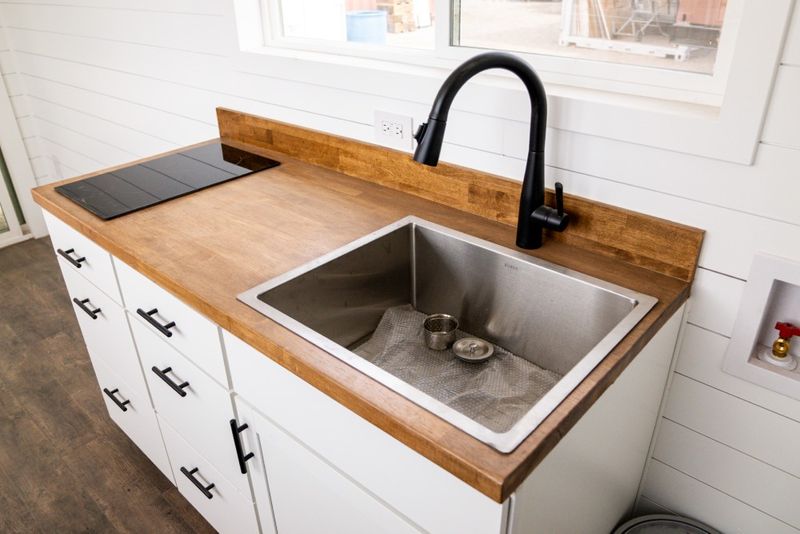 Luxe ALT 20’ Tiny Home by Alternative Living Spaces