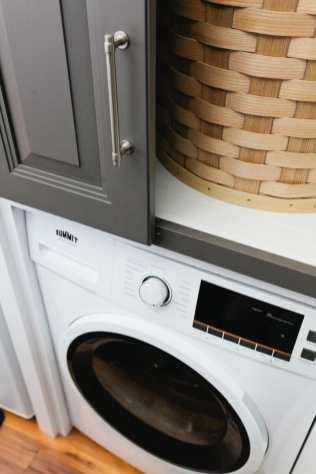 Golden American Tiny House thumbnail 11