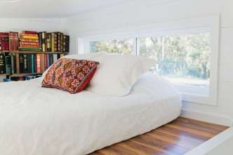 Golden American Tiny House thumbnail 2