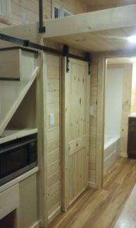 The 26′ Port Neches American Tiny House thumbnail 4