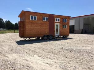 The 26′ Port Neches American Tiny House thumbnail 6