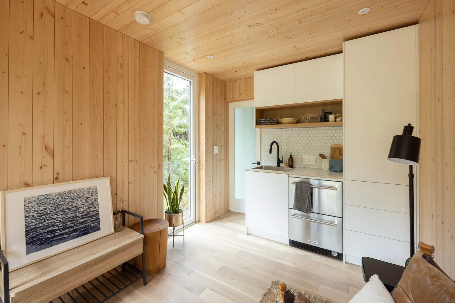 Model 240 thumbnail 4