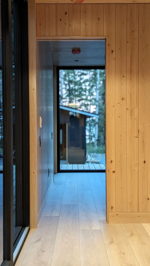 Model 300 thumbnail 2