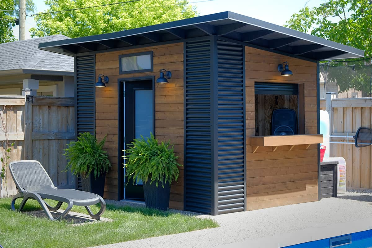 A.H - Poolside Bar in Hamilton by Backyard Escape Studios