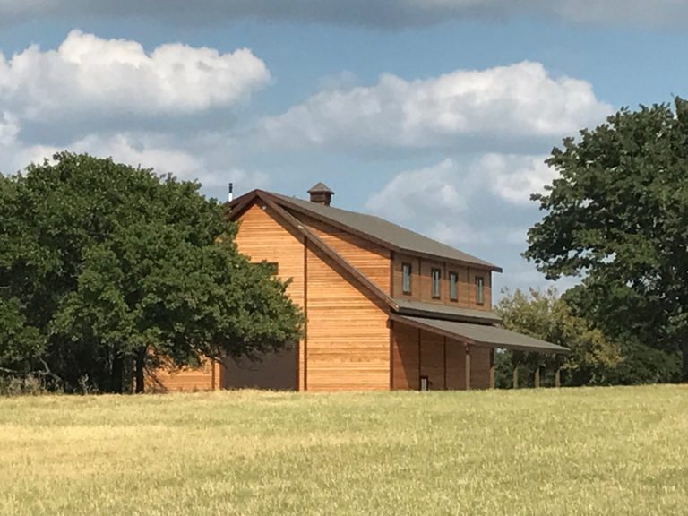 Coach House 84 ft thumbnail 15