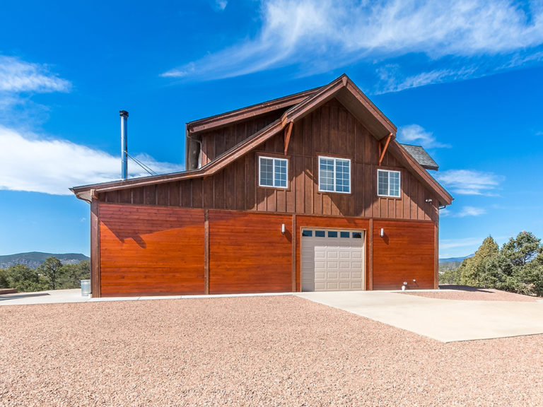 Denali Barn Apartment 72 ft thumbnail 2