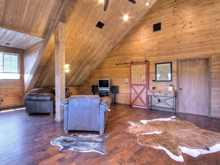 Denali Barn Apartment 72 ft thumbnail 32