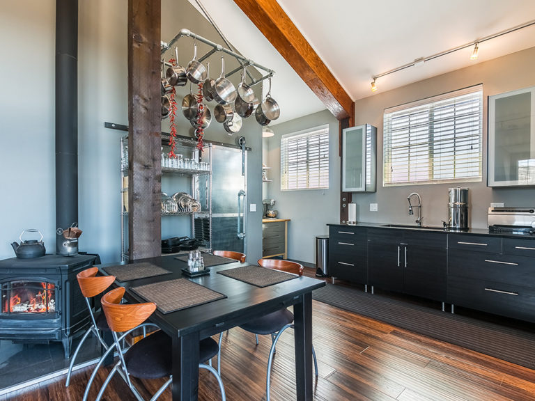 Denali Barn Apartment 72 ft thumbnail 7