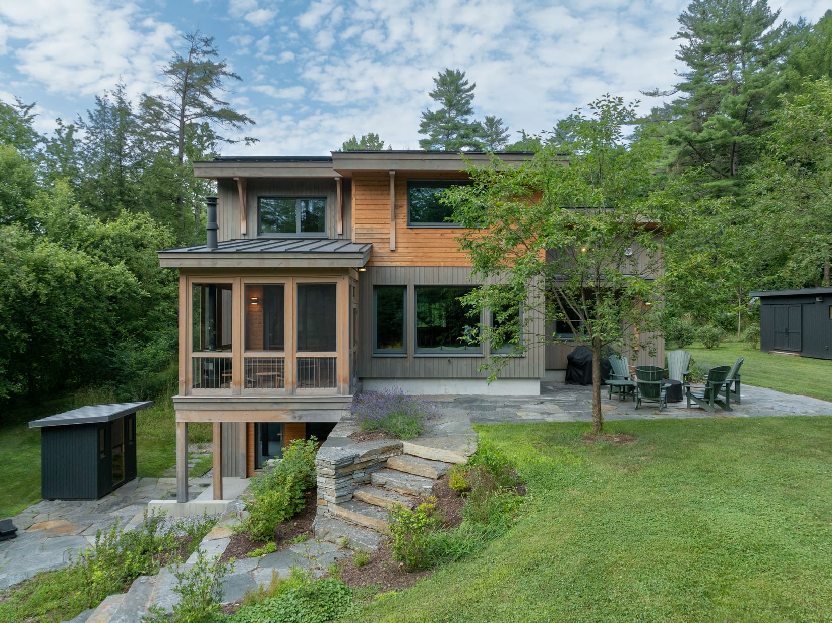 Hanover Modern thumbnail 2