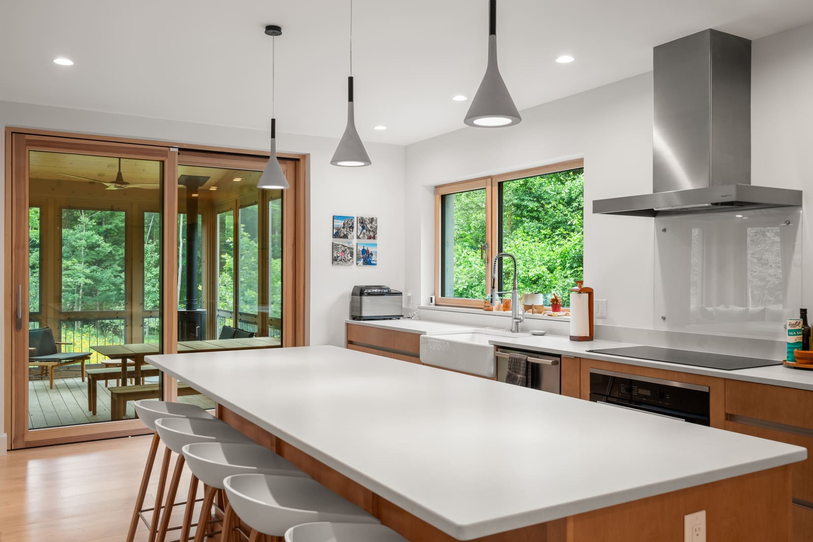 Hanover Modern thumbnail 3