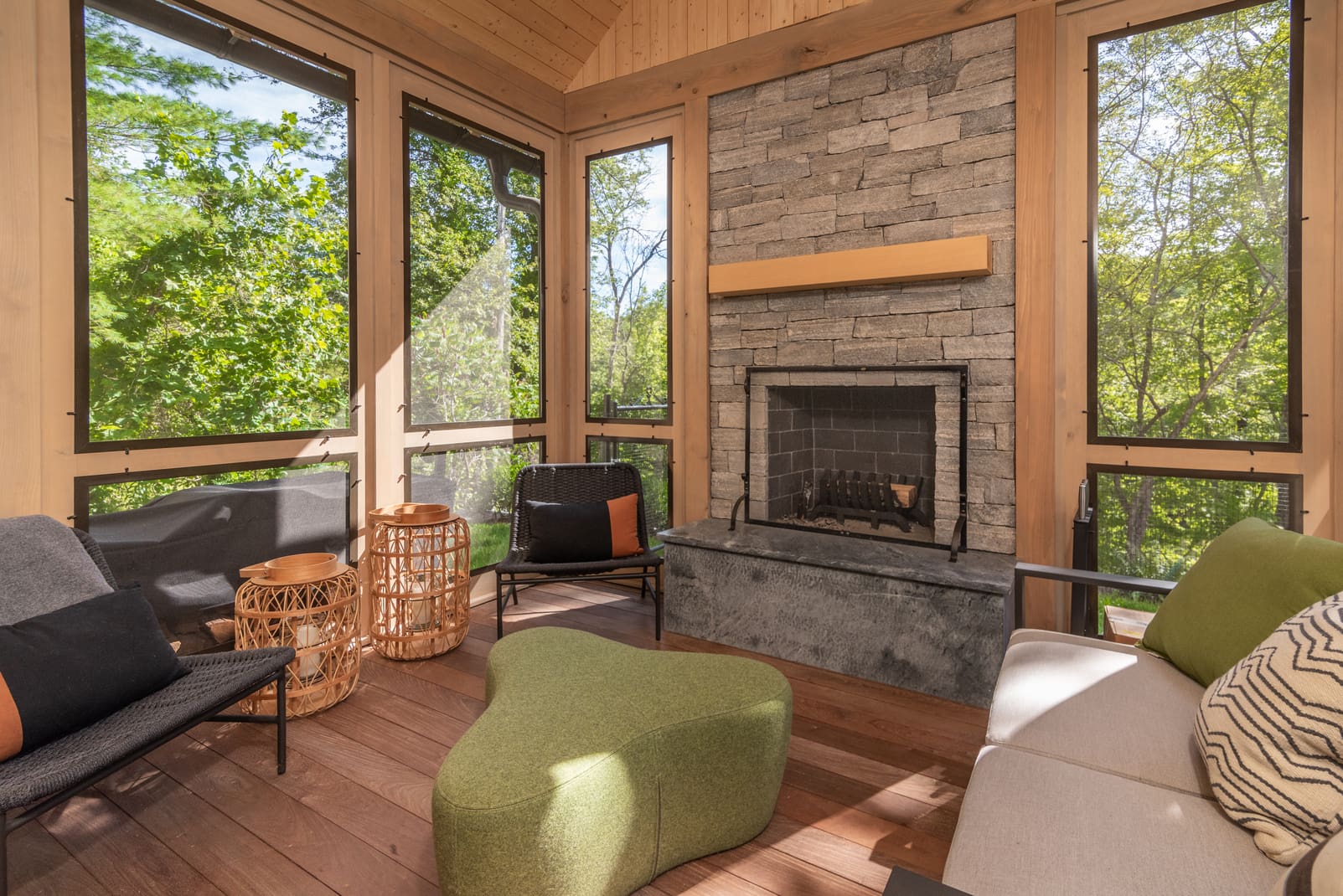 Housatonic River House thumbnail 3