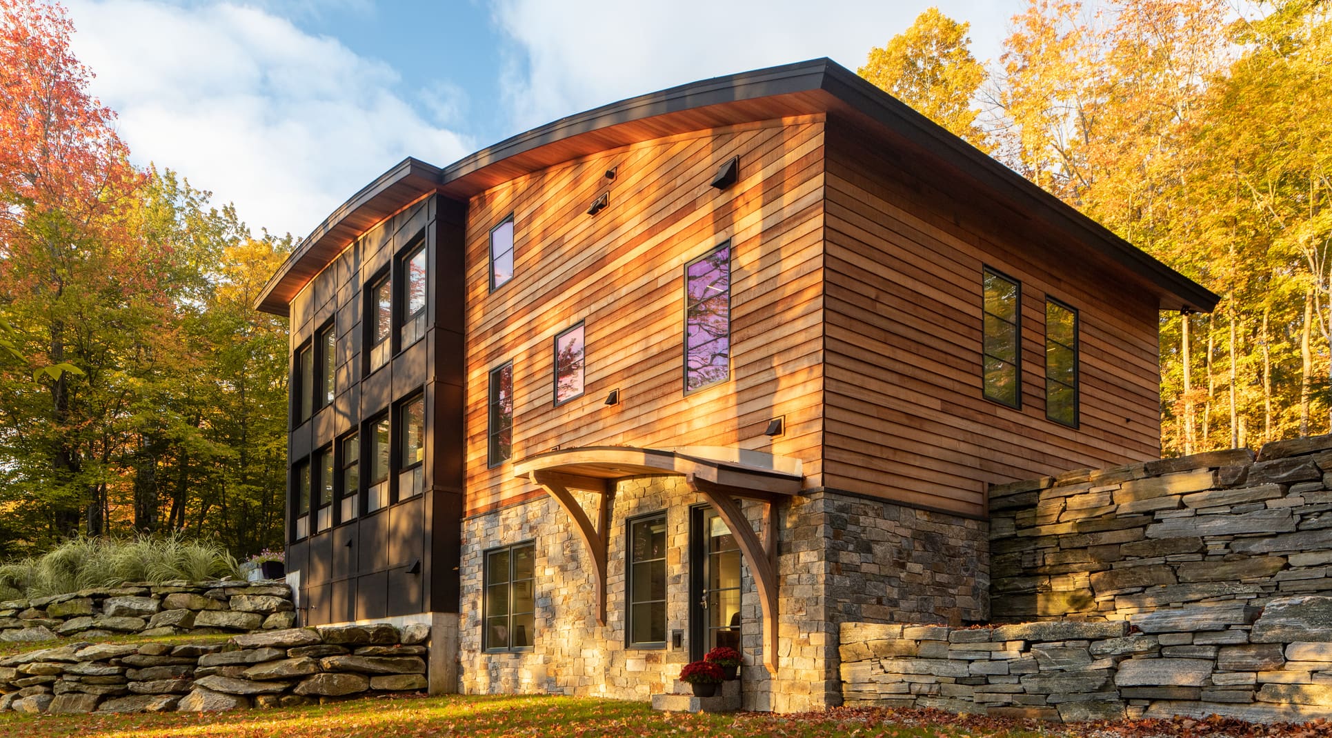 Ludlow Mountain Home thumbnail 3