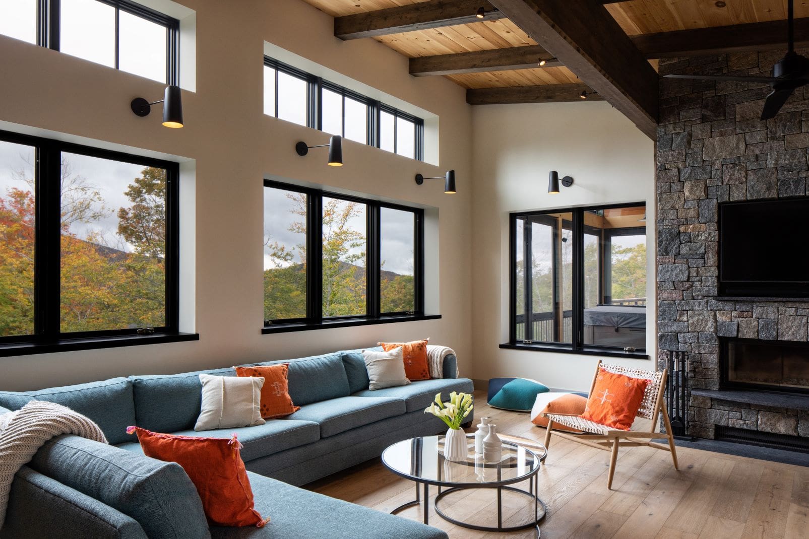 Slopeside Retreat by Bensonwood