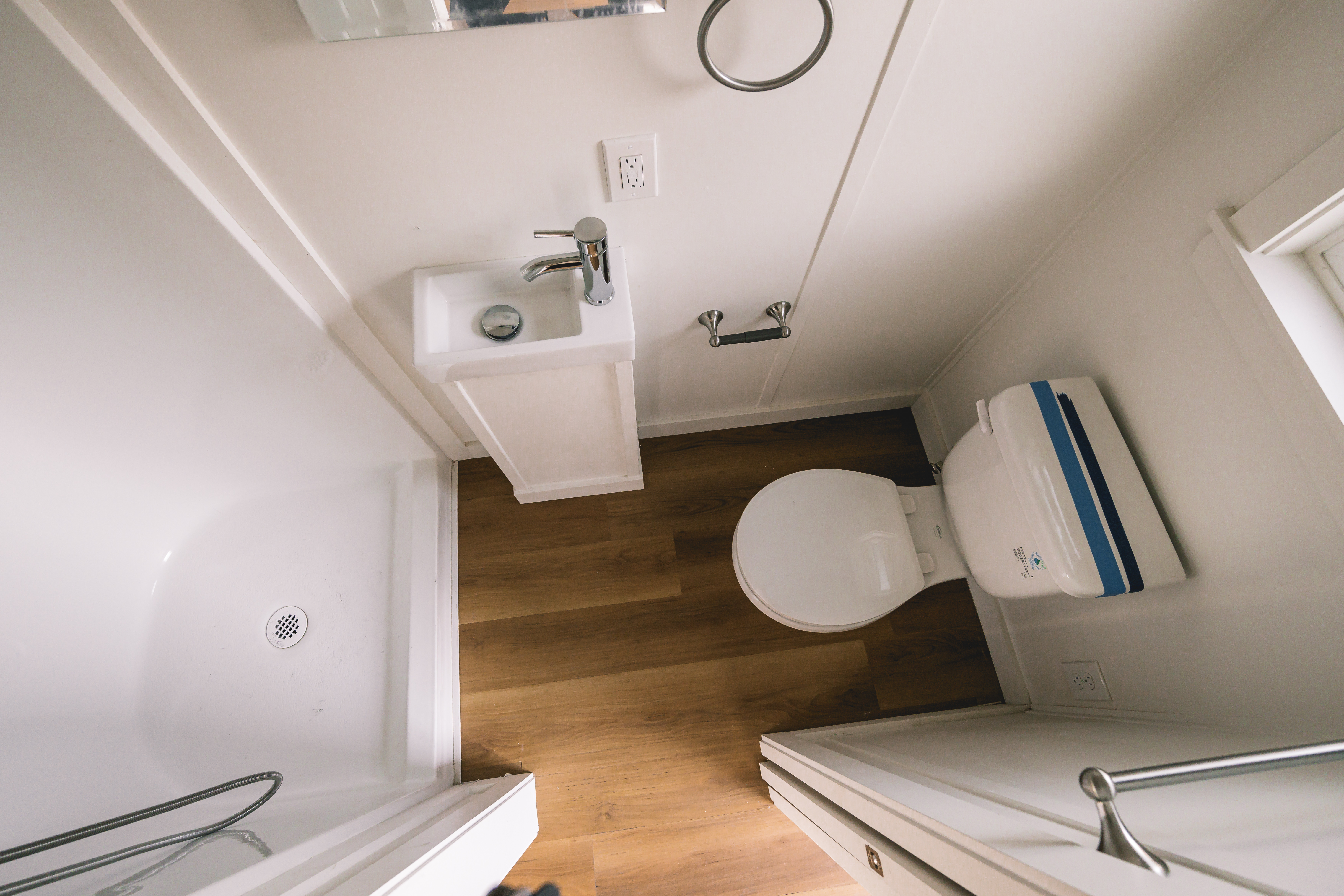 Element Cabin 18 thumbnail 10