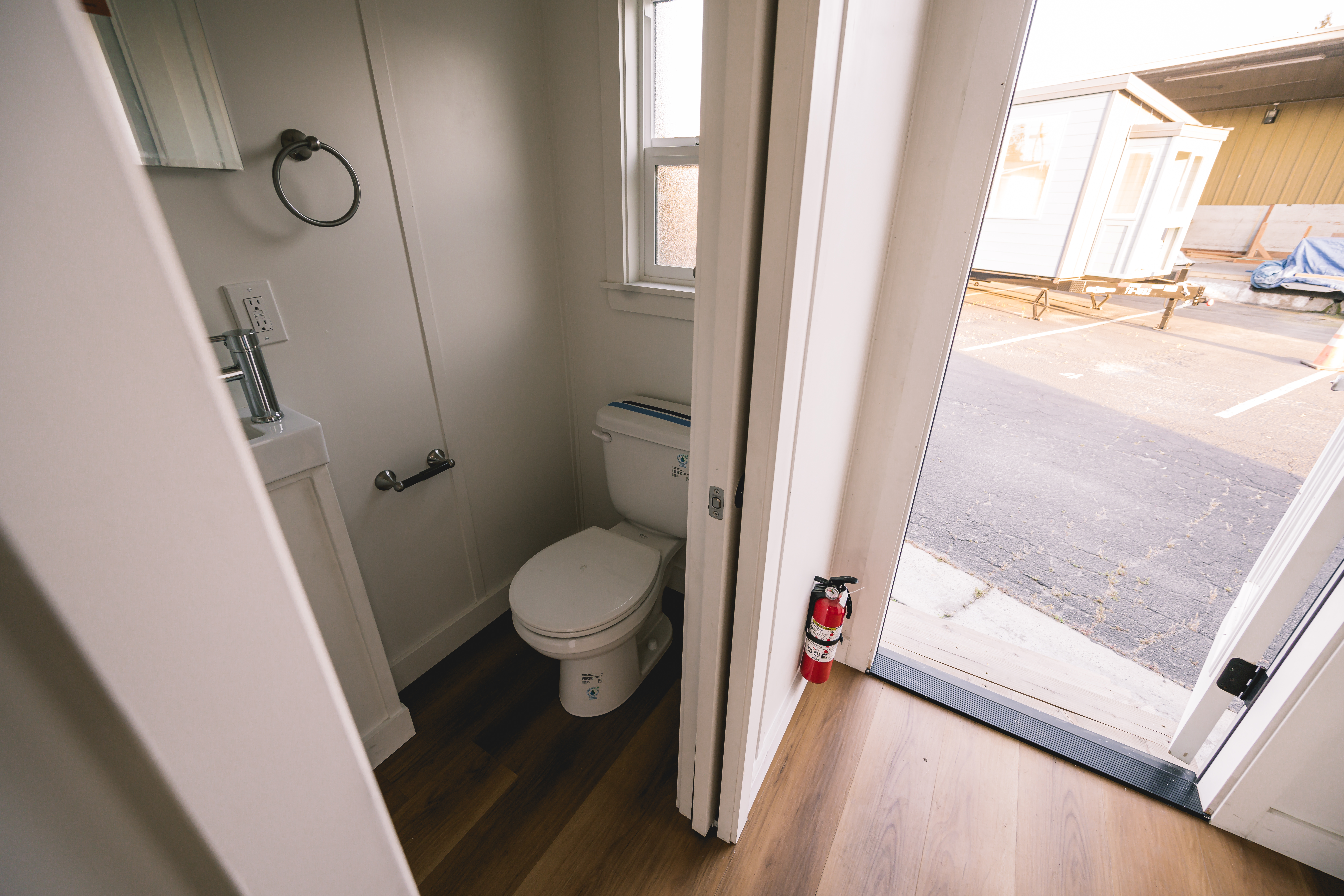 Element Cabin 18 thumbnail 8