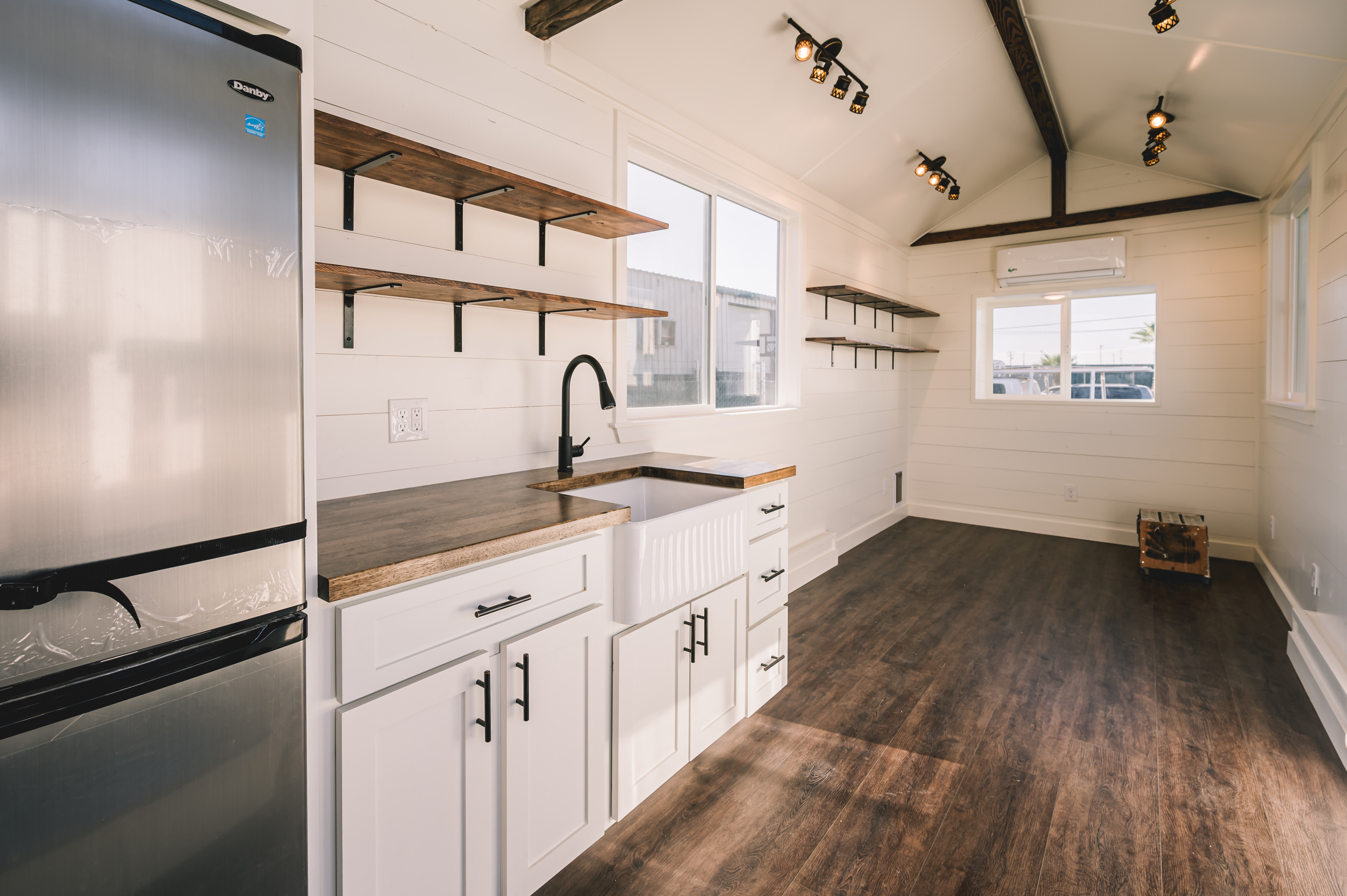 Gallery 30 thumbnail 19