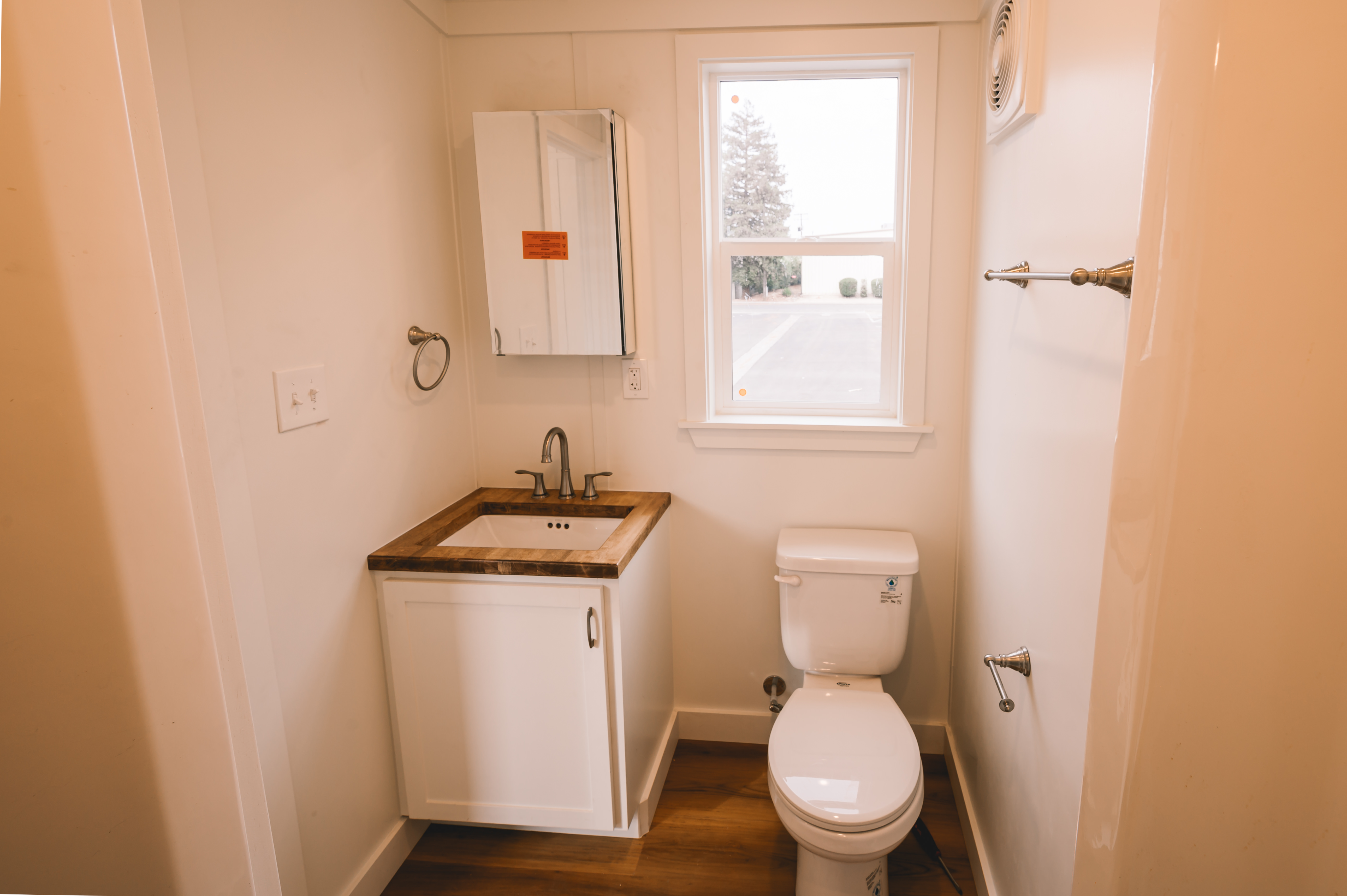 Studio 24 X by California Tiny House