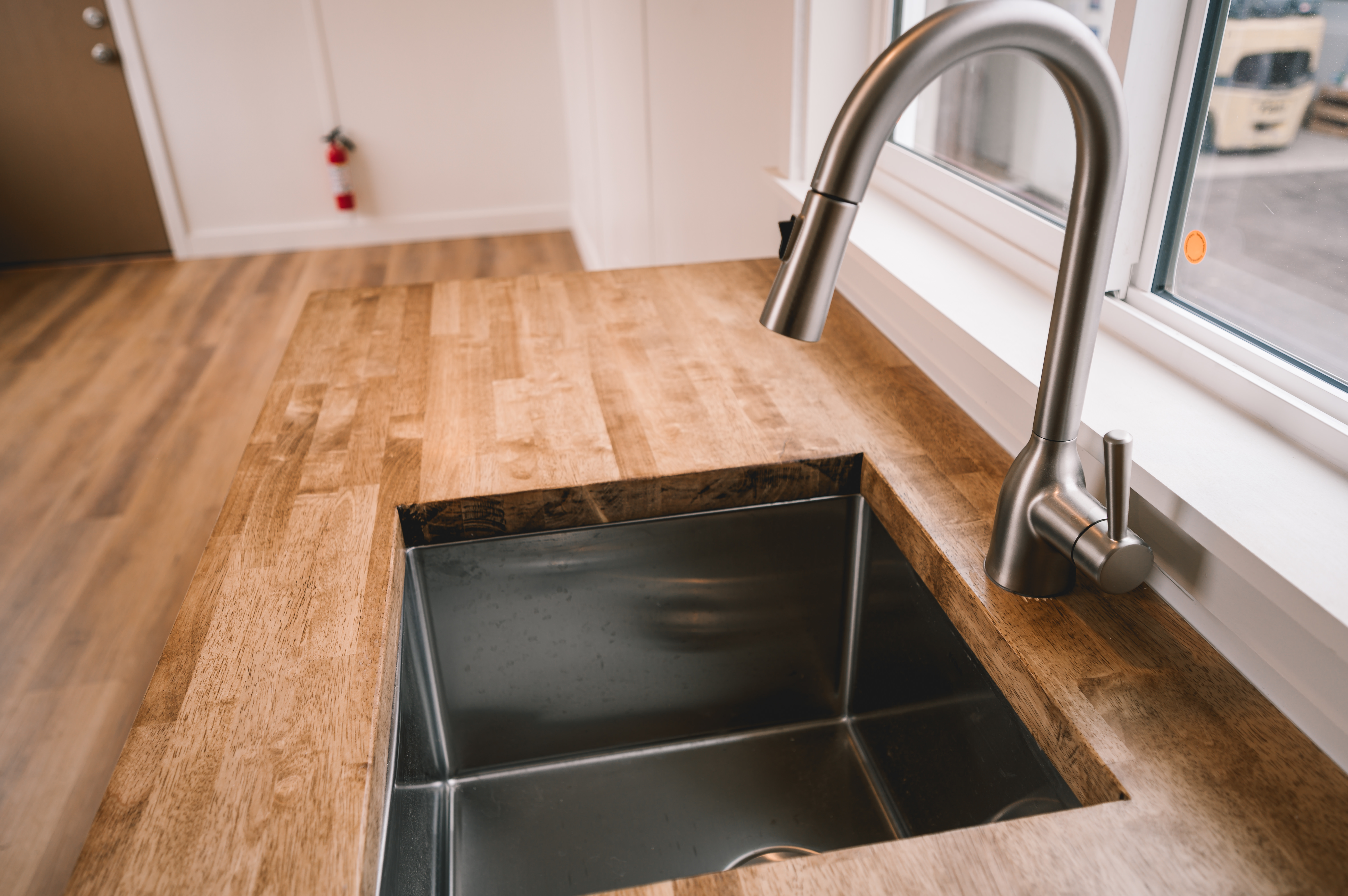 Studio 24 X thumbnail 5