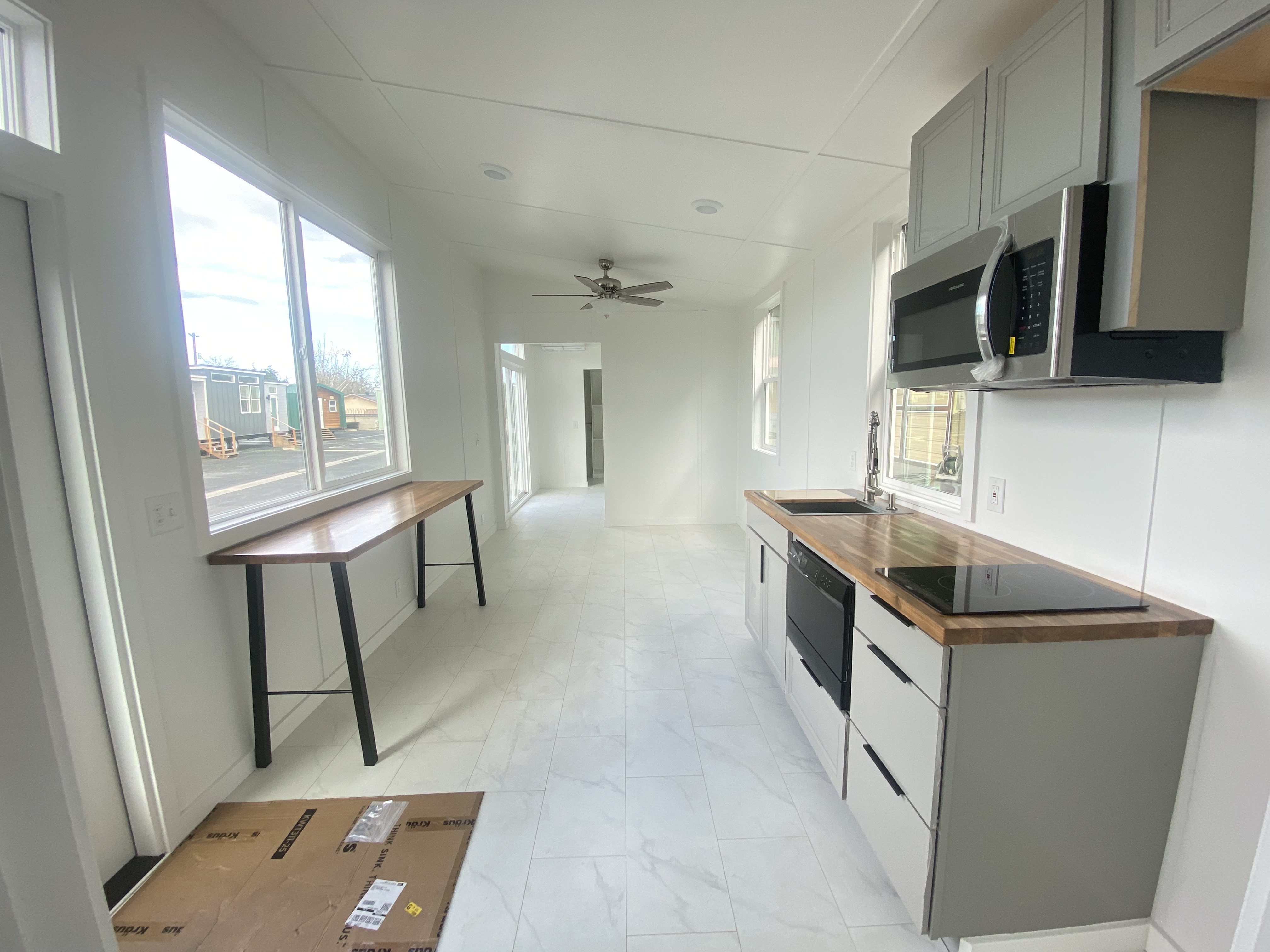 Studio 40 X thumbnail 9