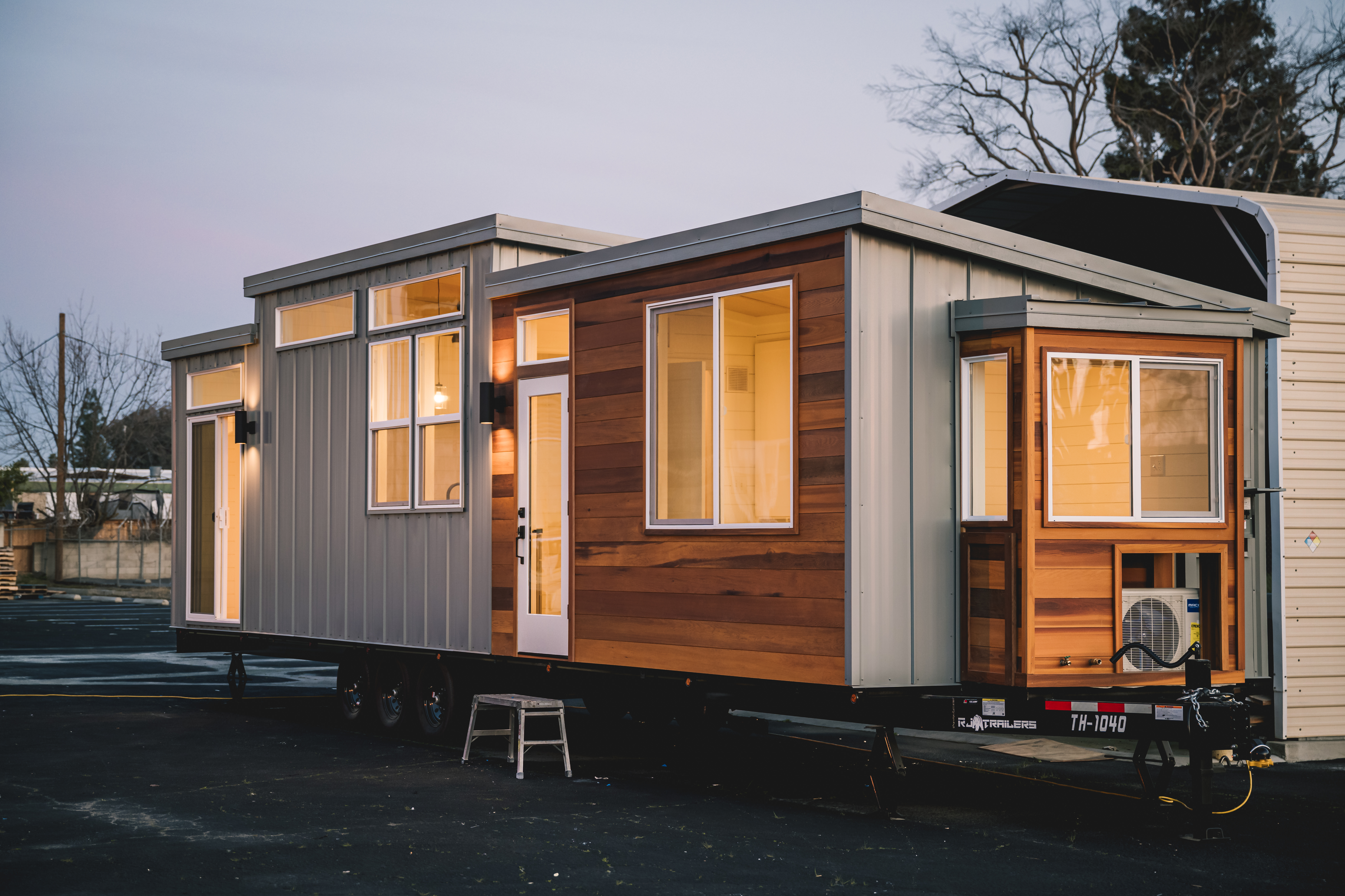 Vesta 40 by California Tiny House