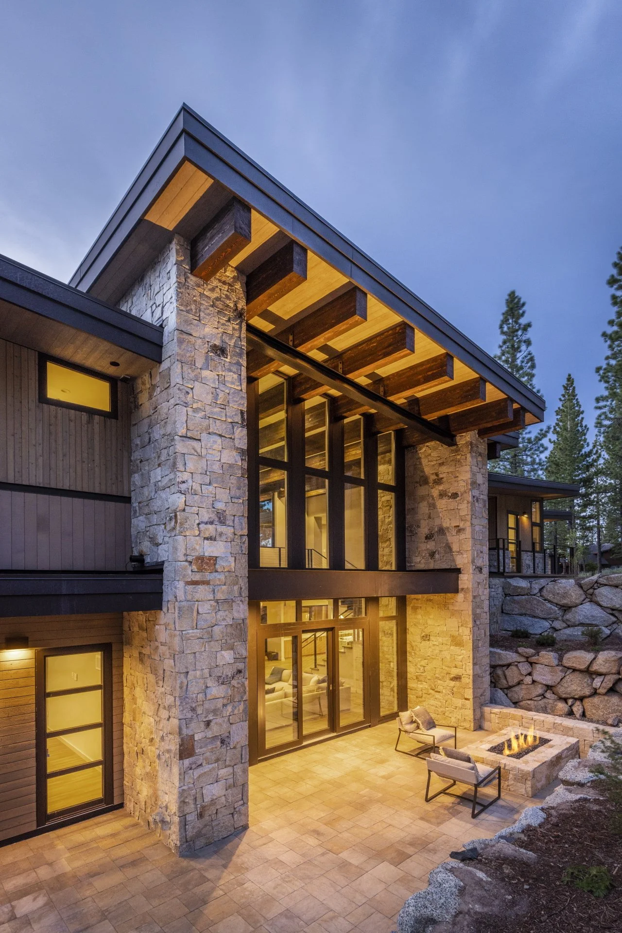 Truckee Ca 1 thumbnail 3