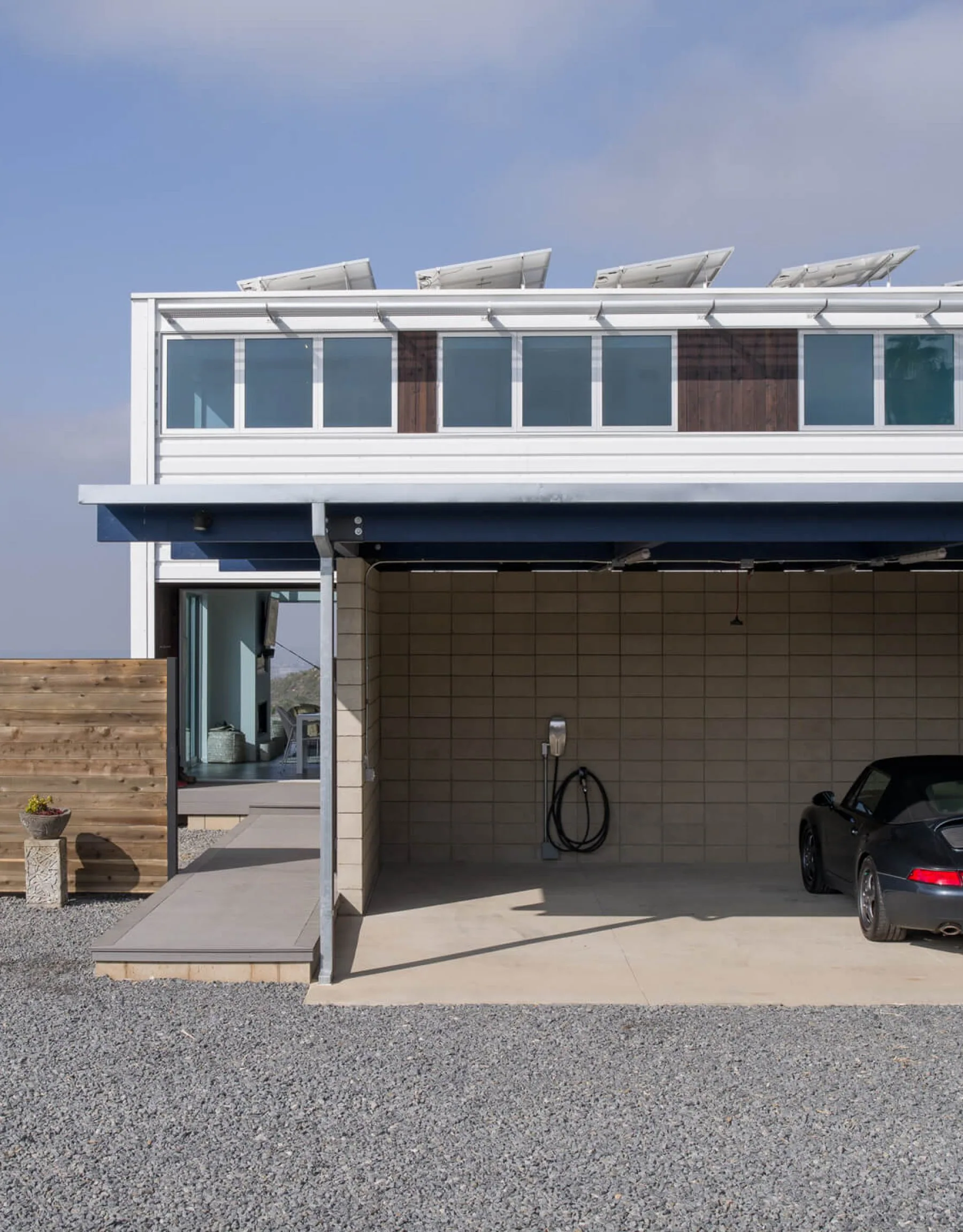 CONNECT EIGHT thumbnail 2