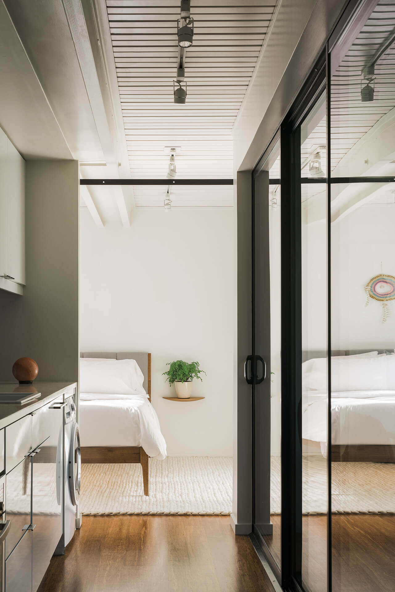 CONNECT ONE thumbnail 6