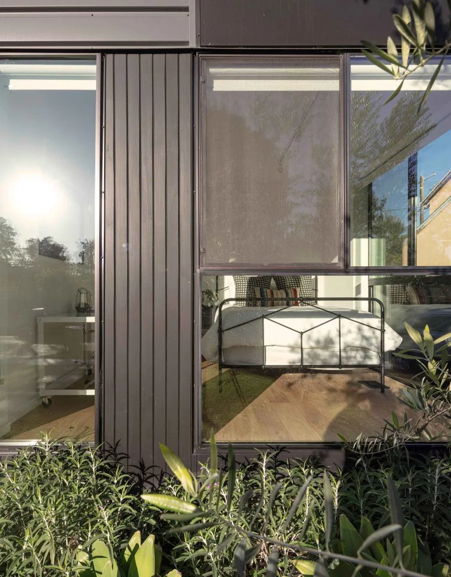 CONNECT SIX T thumbnail 5