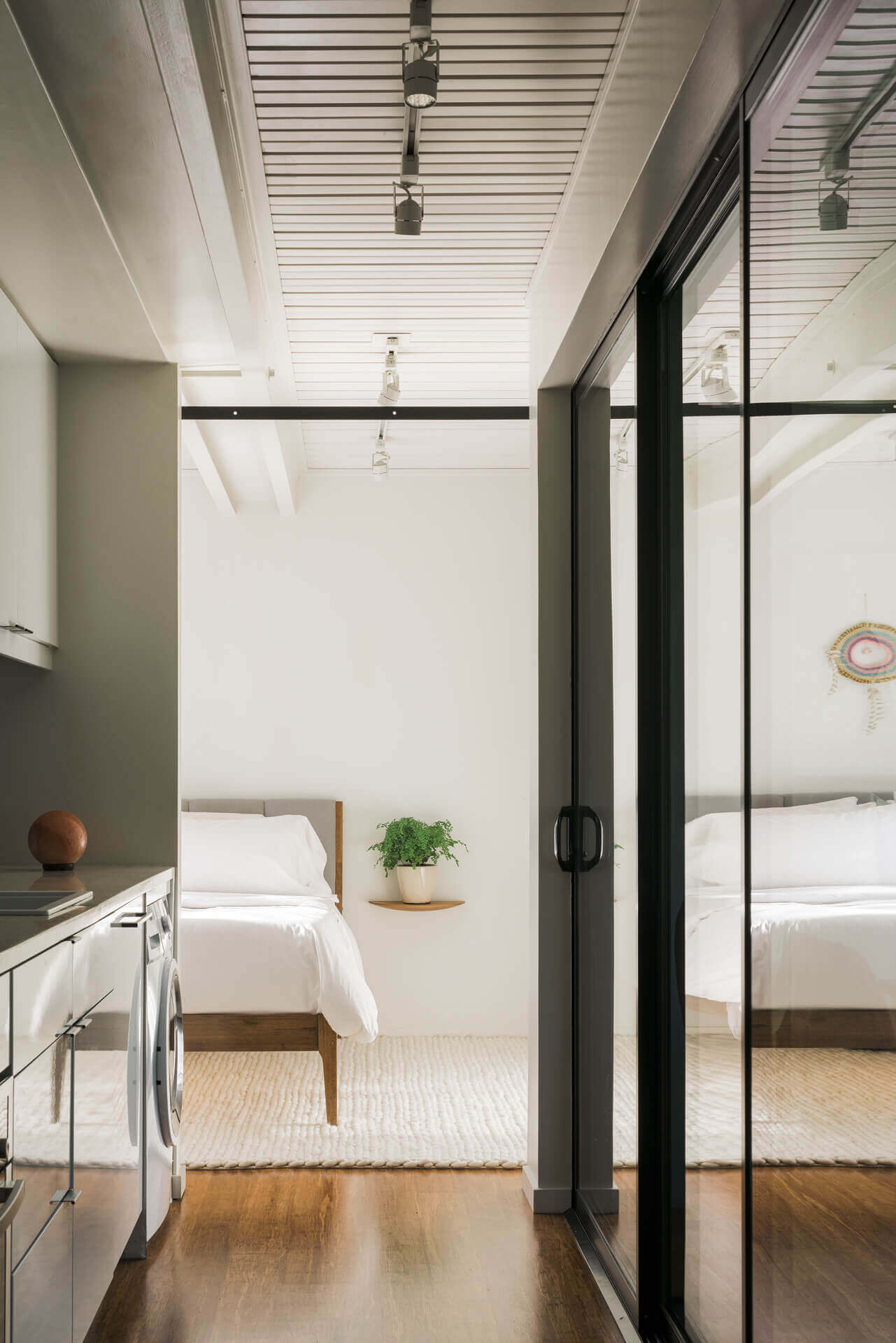 CONNECT TWO thumbnail 7