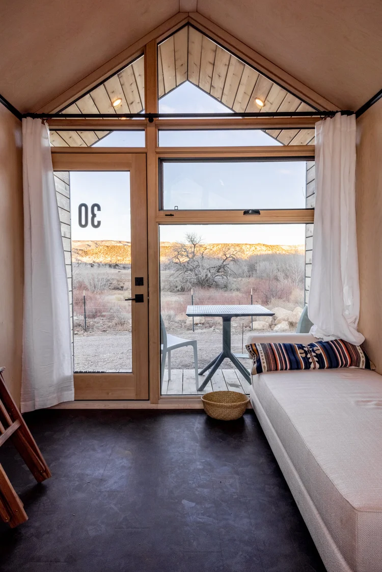 mono mini thumbnail 12