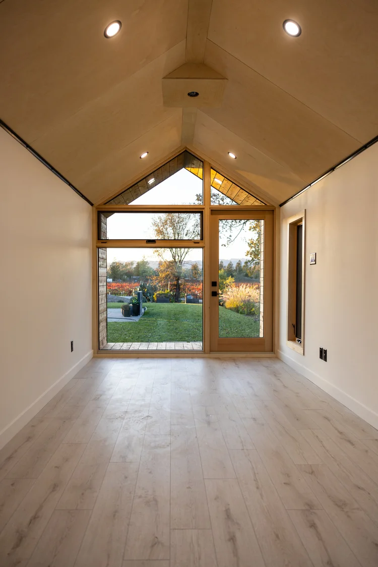 mono mini thumbnail 13