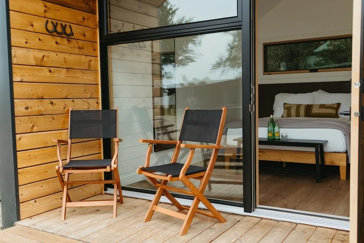 mono mini thumbnail 6