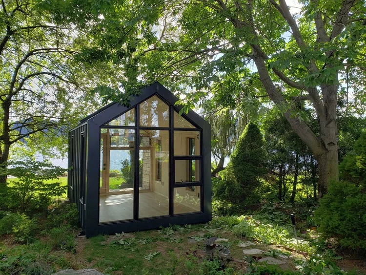 mono mini thumbnail 8