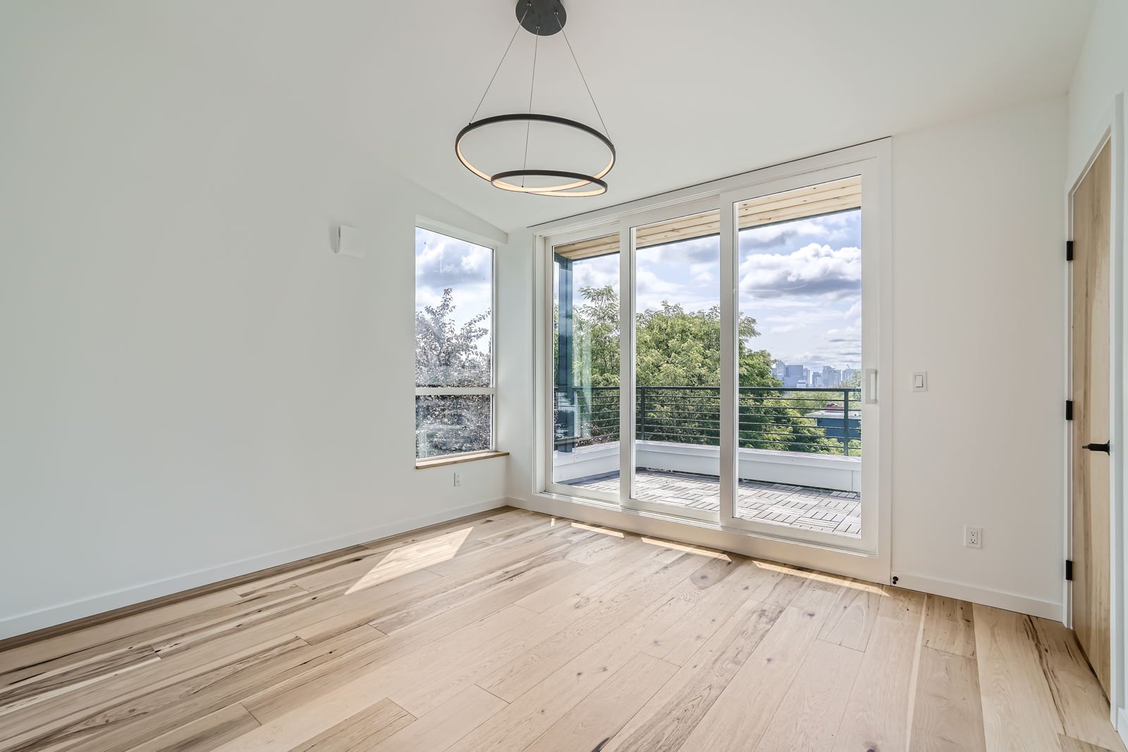 515 Howe St Seattle thumbnail 18