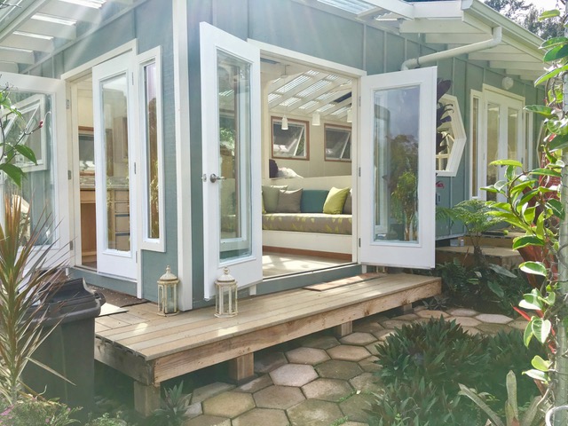 Hale Nani thumbnail 3