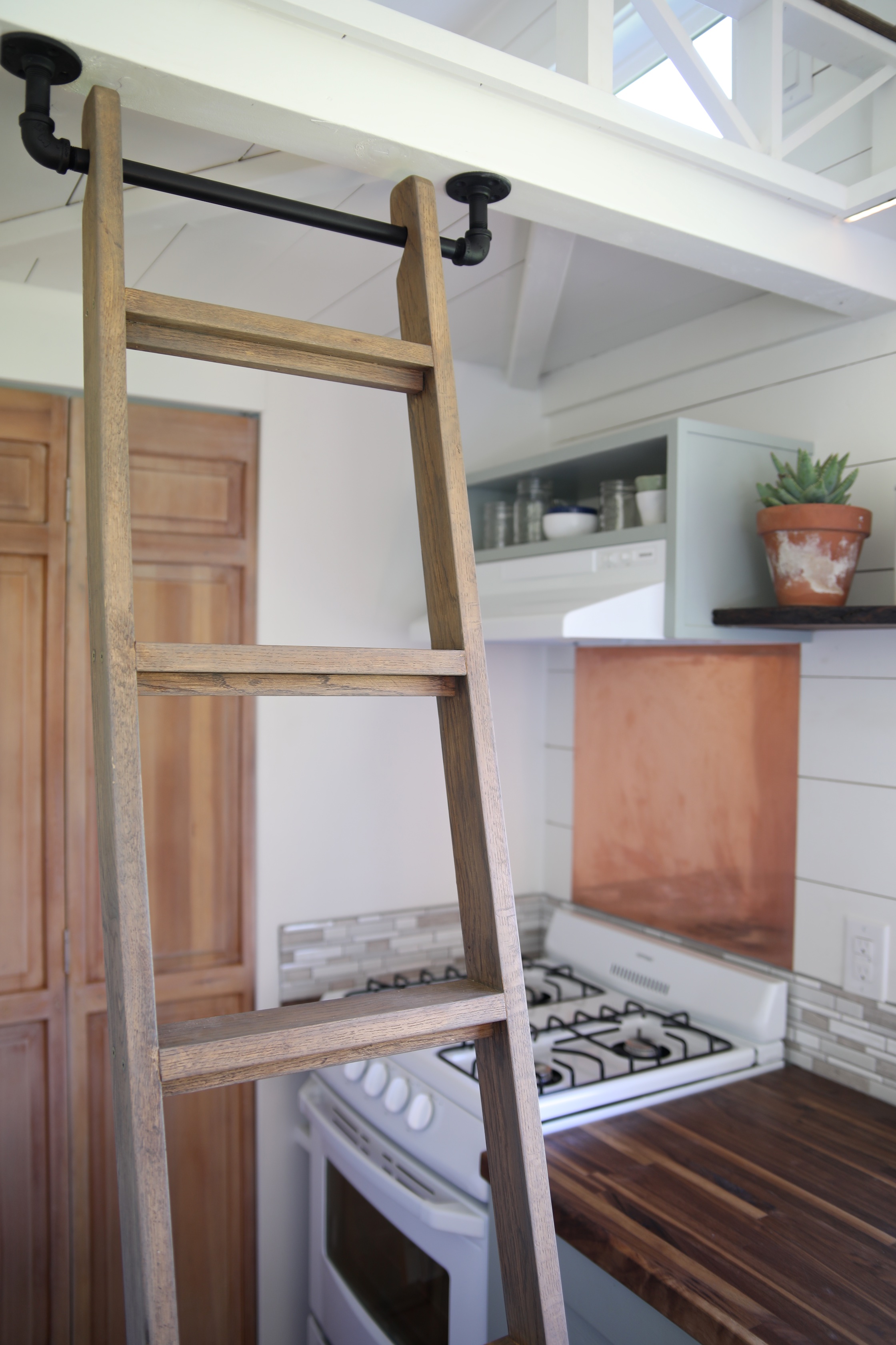 HOMESTEADER thumbnail 12