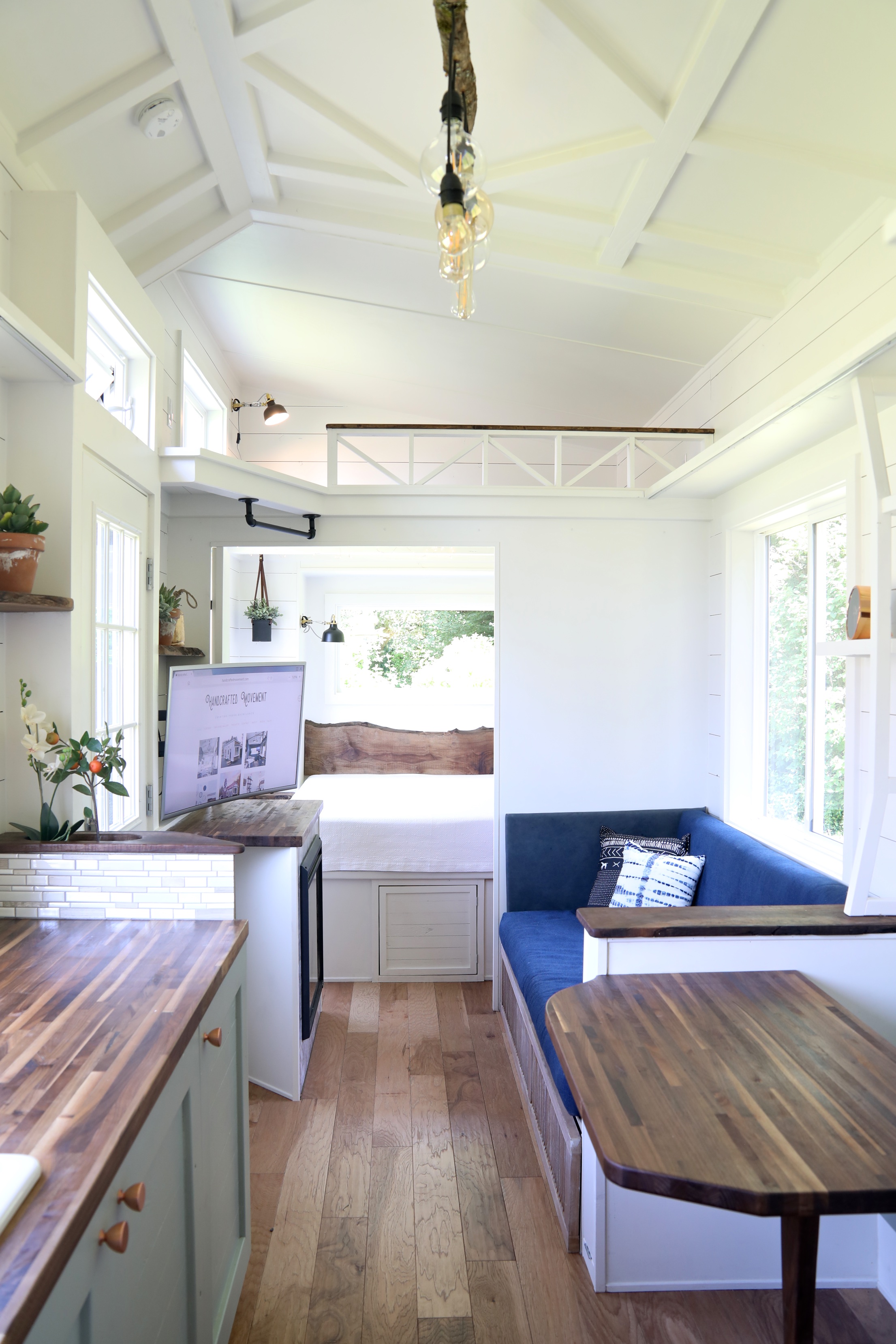 HOMESTEADER thumbnail 6