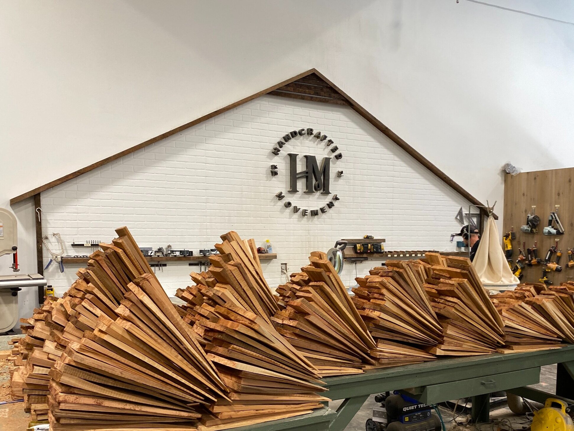 MALIBU BEACH thumbnail 8