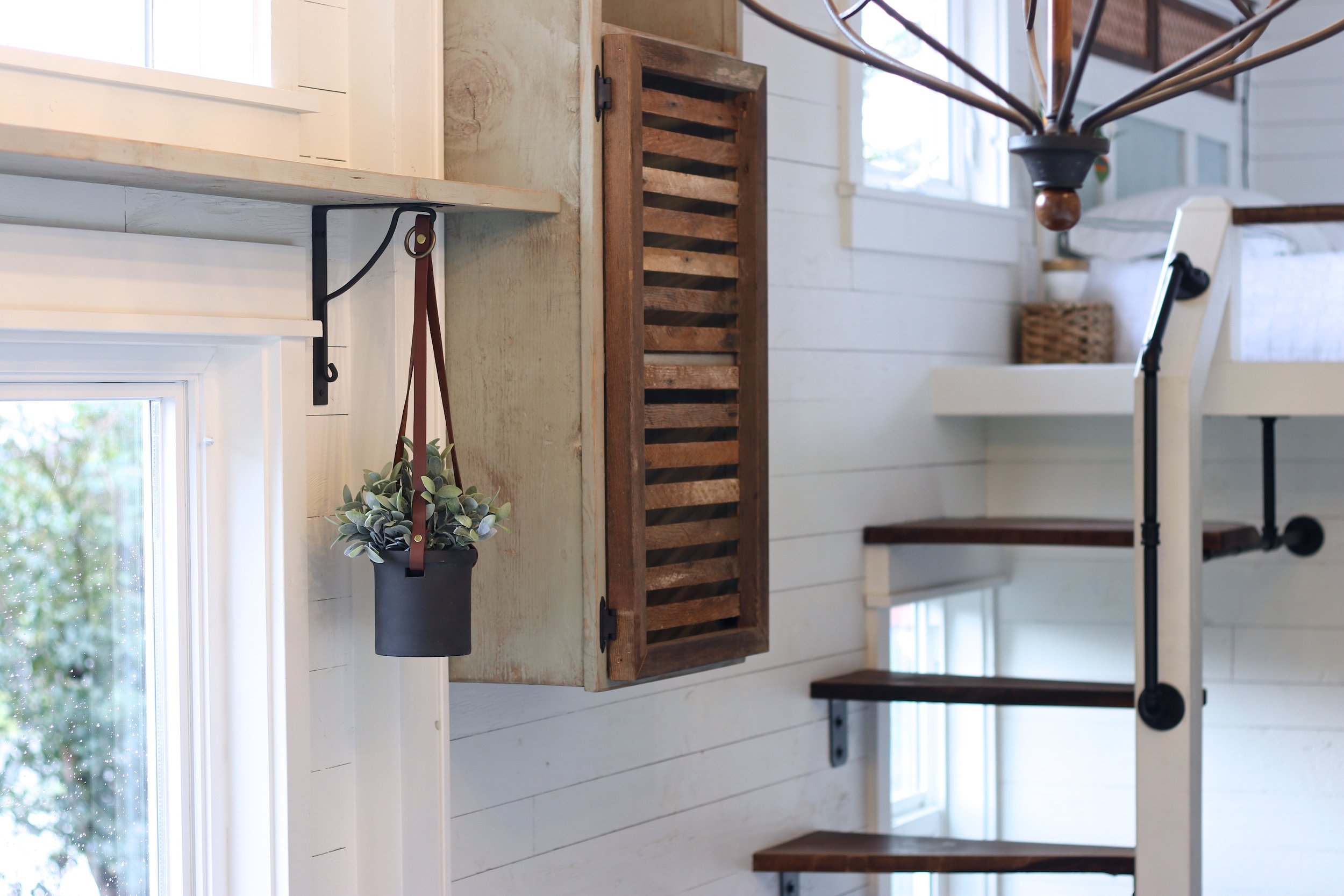 WRITERS RETREAT thumbnail 12