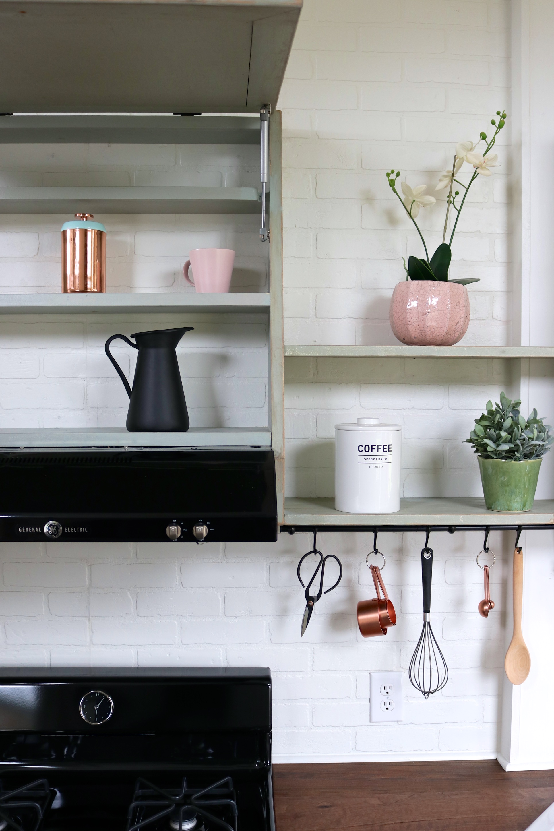 WRITERS RETREAT thumbnail 21