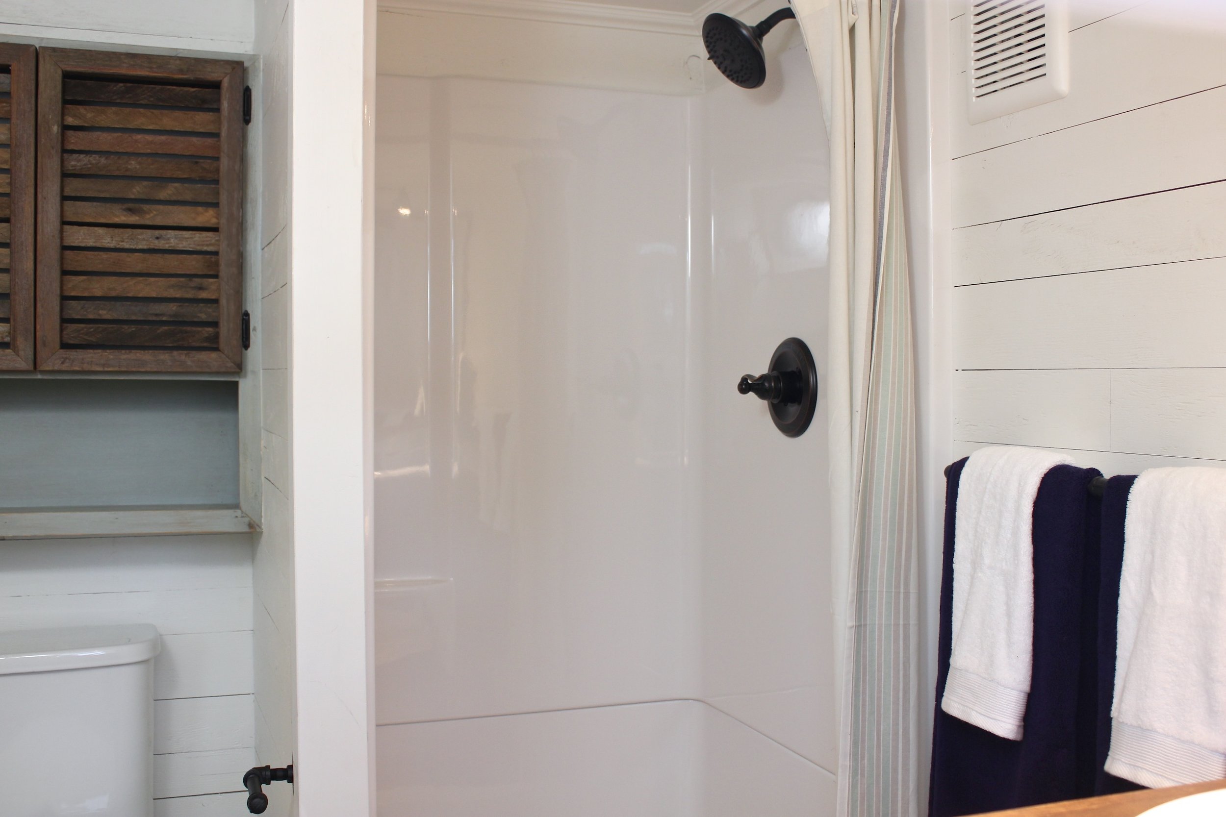 WRITERS RETREAT thumbnail 33