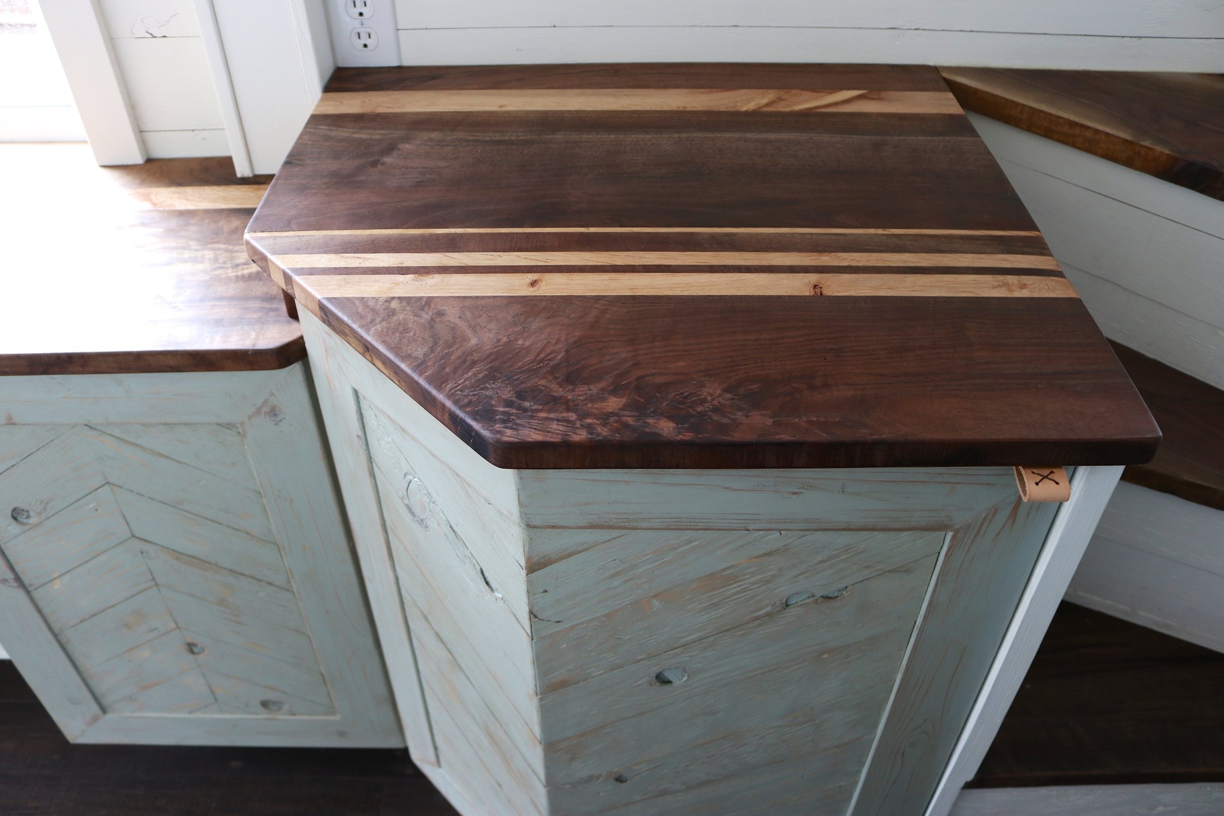 WRITERS RETREAT thumbnail 39