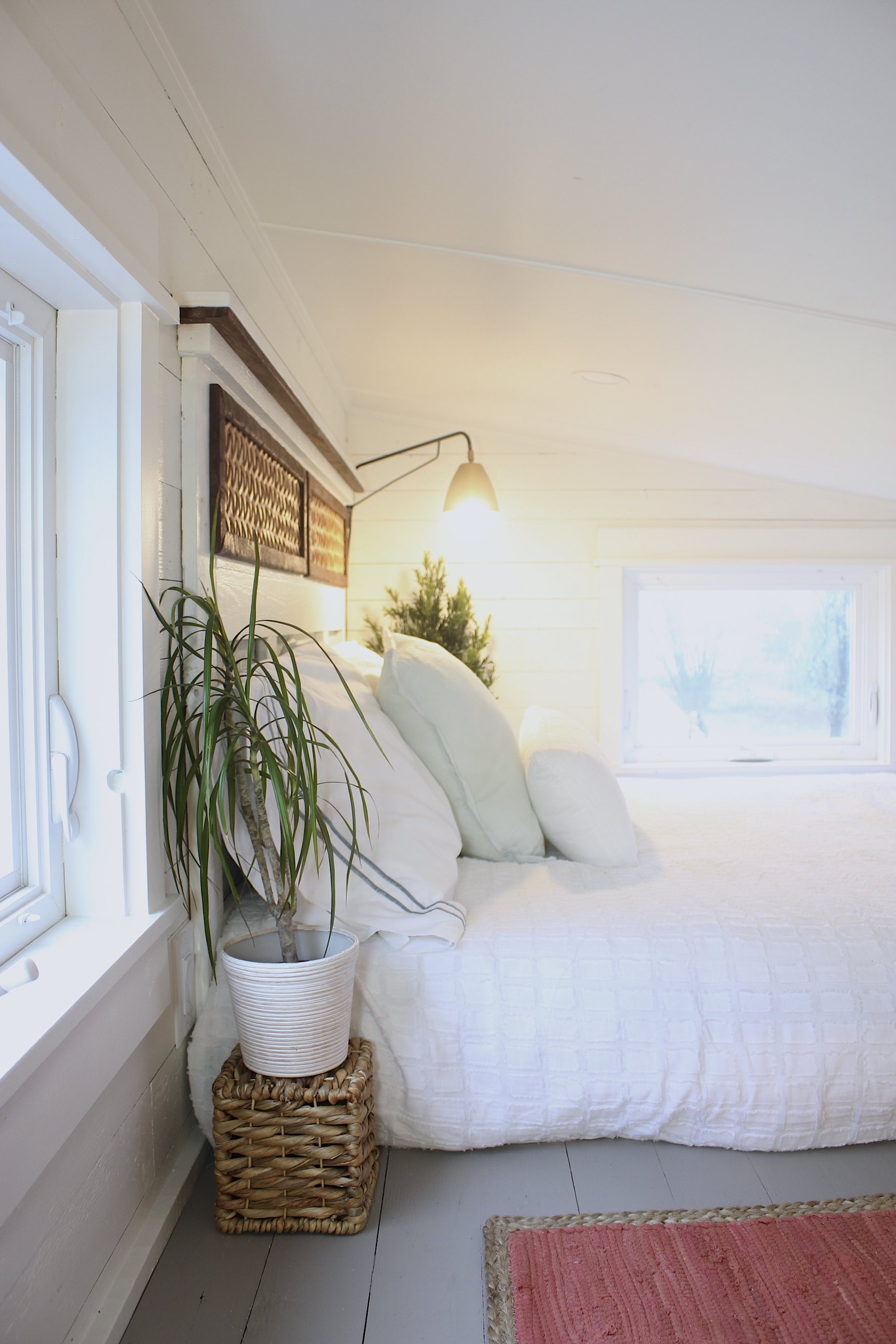 WRITERS RETREAT thumbnail 47