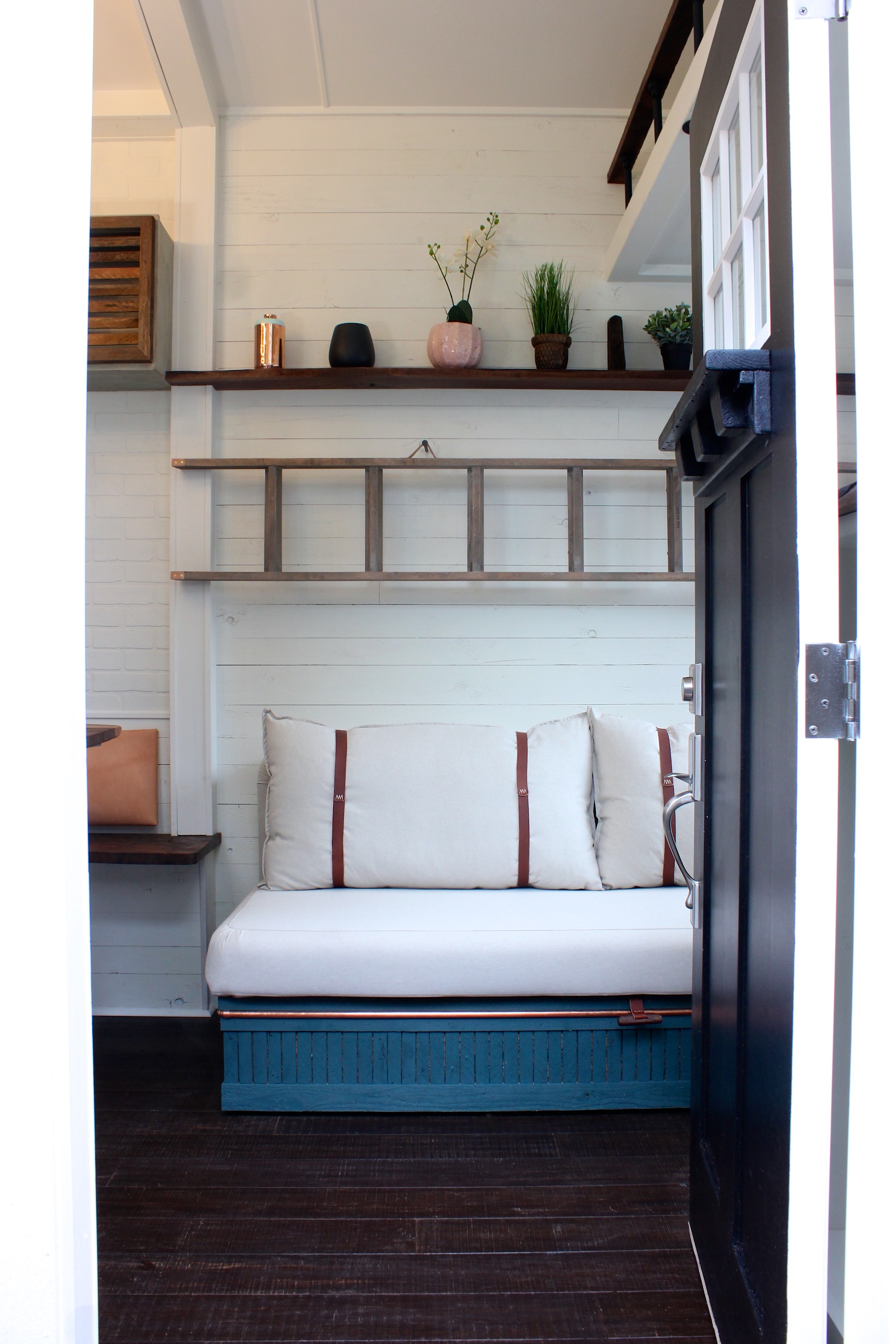 WRITERS RETREAT thumbnail 5